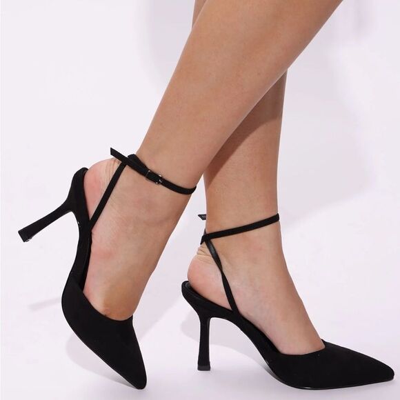 Fashion Nova Shoes - Keeley Pumps - Black Size 6.5 NWOT
